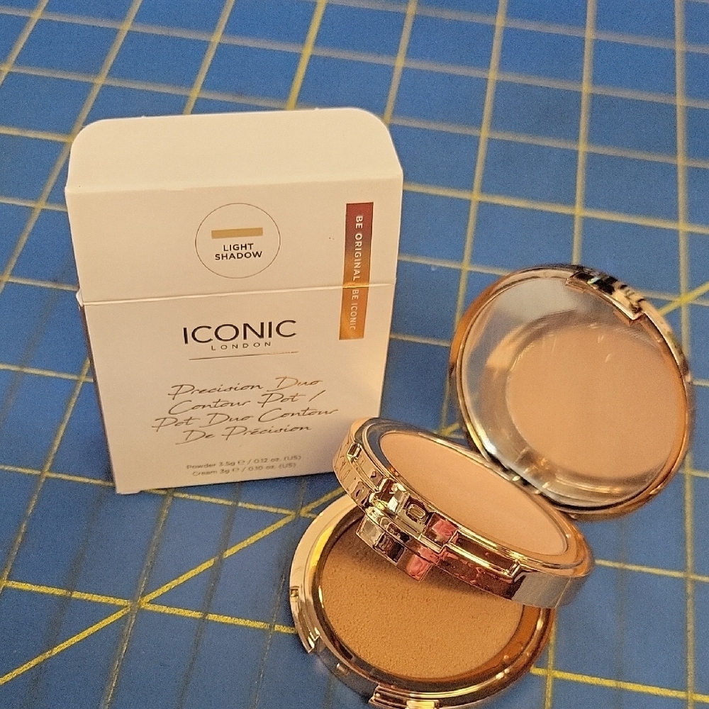 ICONIC London Contour Duo in Light Shadow 3.5g New in Box